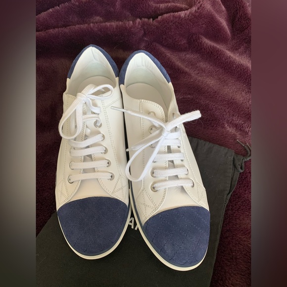 New Chanel Sneakers Shoes Size 41 Approx size 10US White Blue w/dust bag CC Auth - Picture 2 of 6
